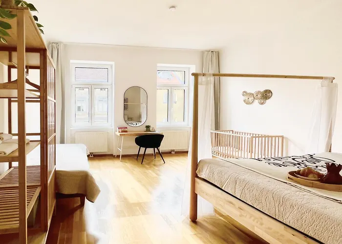 Servus Homes - Metro Stadthalle - Kaiser Franz Josef *